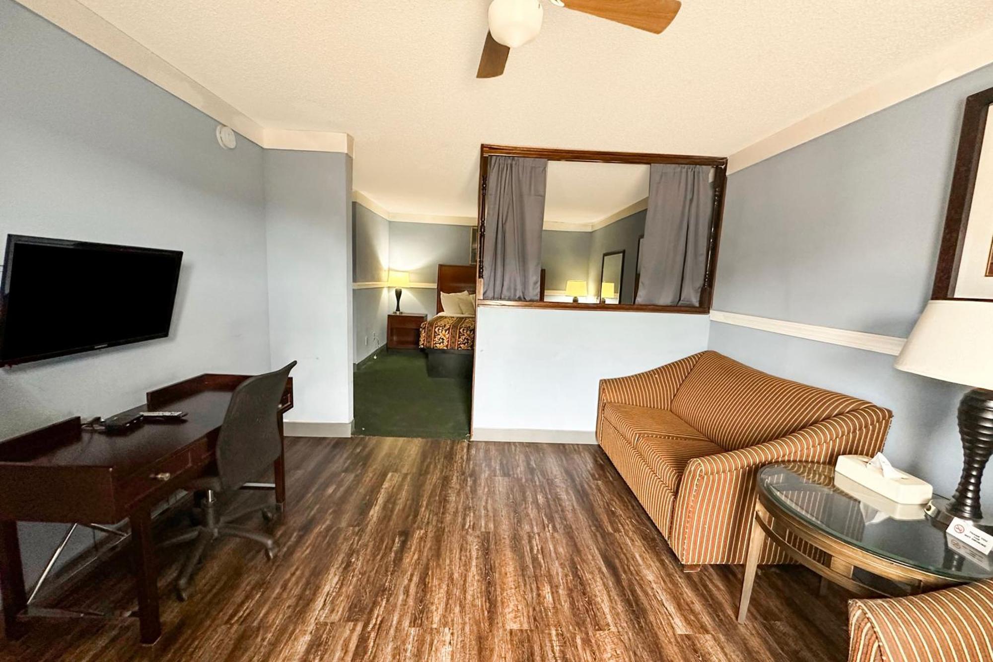 Executive Inn Ridgeway I-77 Extérieur photo